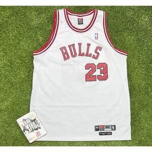 VTG Nike Team MICHAEL JORDAN Chicago Bulls Jersey 52  White 1984 Flight 6901